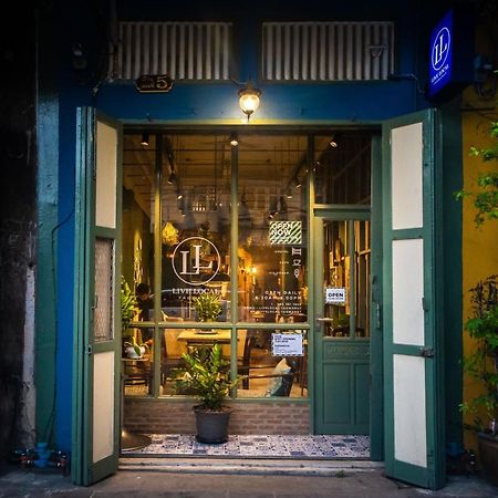 Live Local Cafe & Hotel - 420 Friendly Bangkok Exterior foto